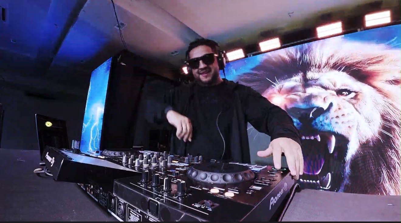 DJ Atnilson em show